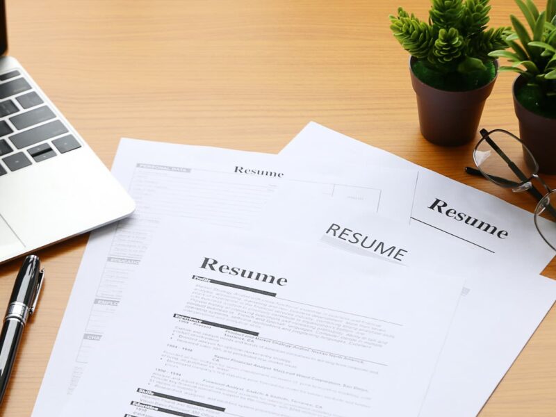 Toronto’s Top Industries: Crafting Resumes for Success